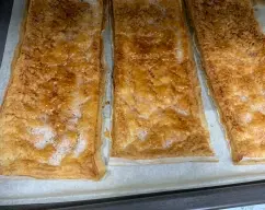 Step <p>Sacamos del horno dejamos enfriar y procedemos con la crema pastelera </p> illustration