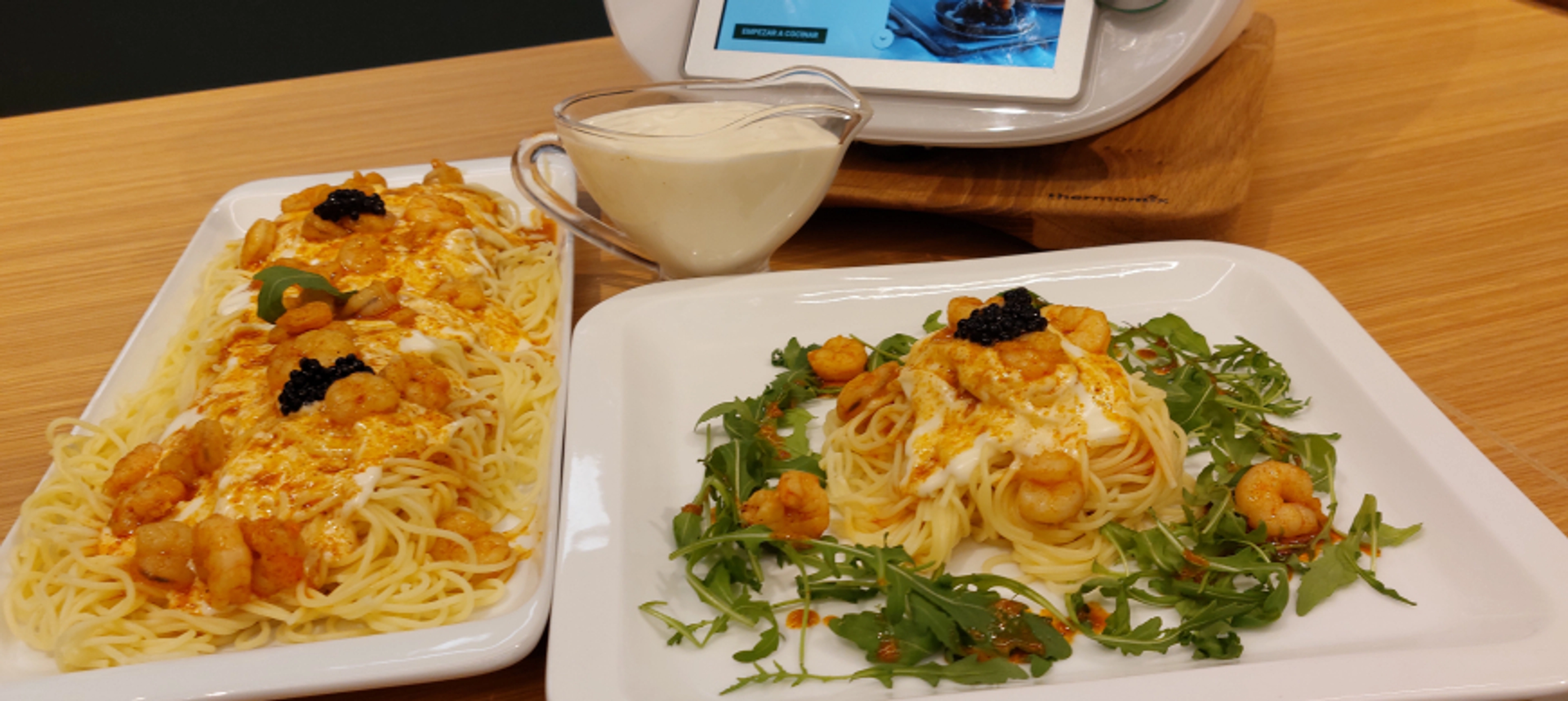 ESPAGUETIS CON LANGOSTINOS Y SALSA PARMESANO