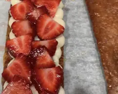 Step <p>Ya tienes el milhojas listo, solo falta que le des un poco de gelatina con la ayuda del pincel.</p><p>Espero que triunfes con este postre !!!</p><p>Si tienes dudas contáctame.</p><p>@carmetathermo </p> illustration