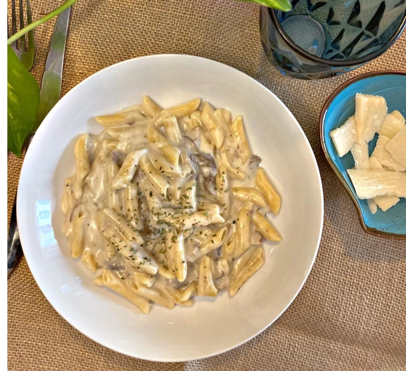 PASTA CON CHAMPIÑONES Y NATA