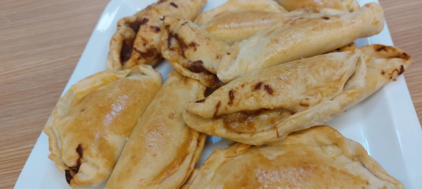 EMPANADILLAS- RELLENAS DE CEBOLLA CARAMELIZADA- con Thermomix