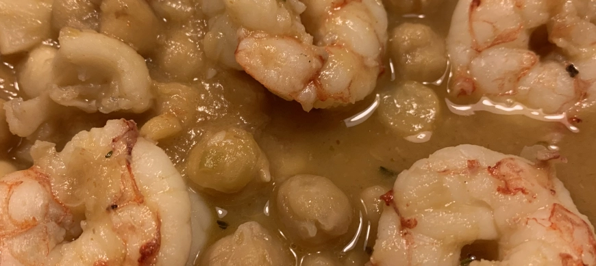 GARBANZOS CON SEPIA Y GAMBAS by THERMOMIX