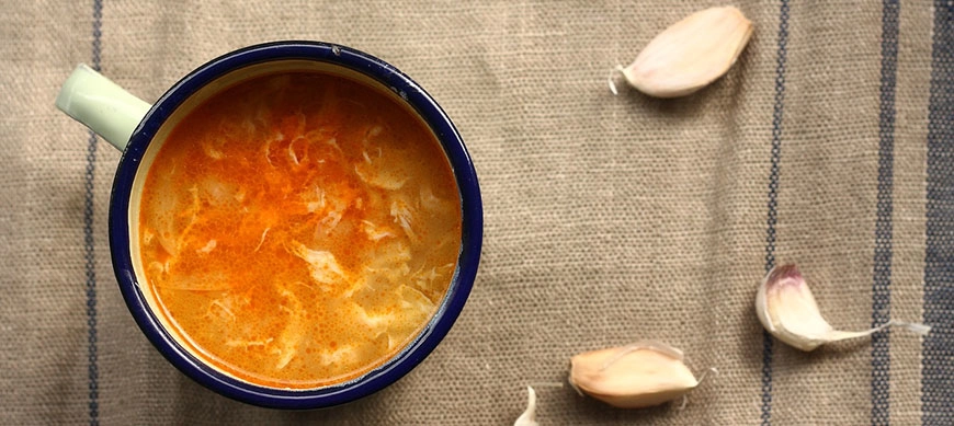 Sopa de ajo tradicional con Thermomix