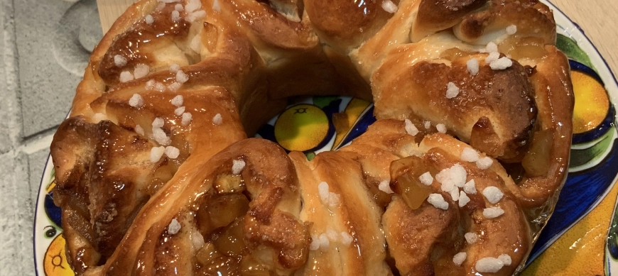 CINNAMON ROLLS DE MANZANA CARAMELIZADA by THERMOMIX